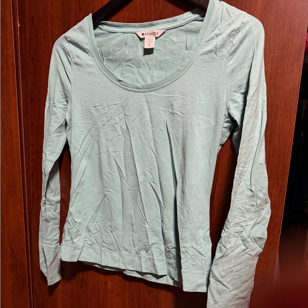 Athleta light green Long Sleeve Tee